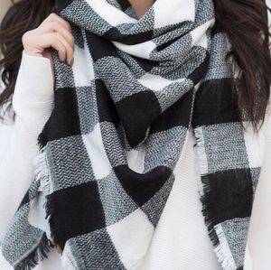 Wilfred Free Aritzia checkered blanket scarf